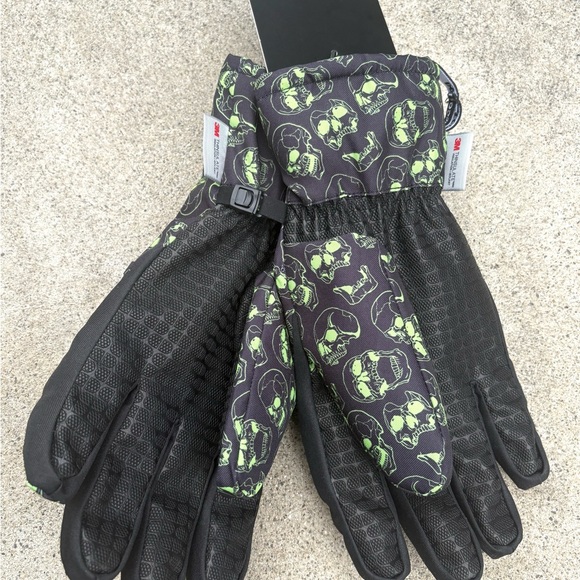 DC Shoes Skull Snow Winter Gloves - Picture 2 of 11